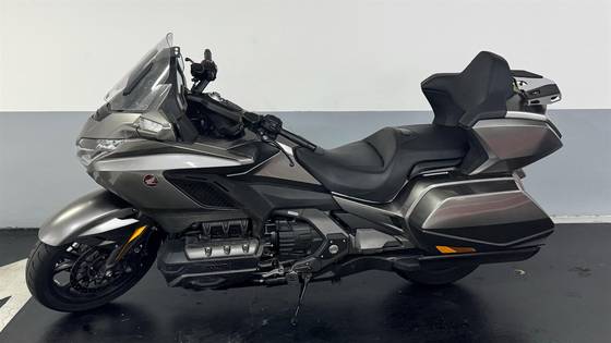 HONDA GL 1800 GOLD WING 